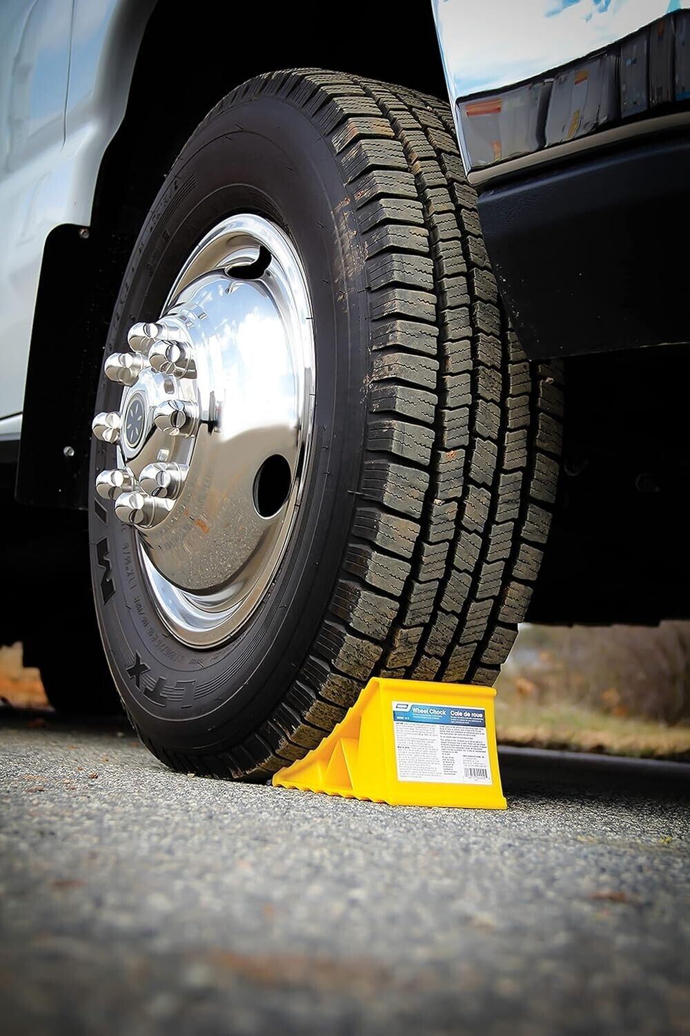 Camco 44432 Wheel Chock Without Rope - Image 4